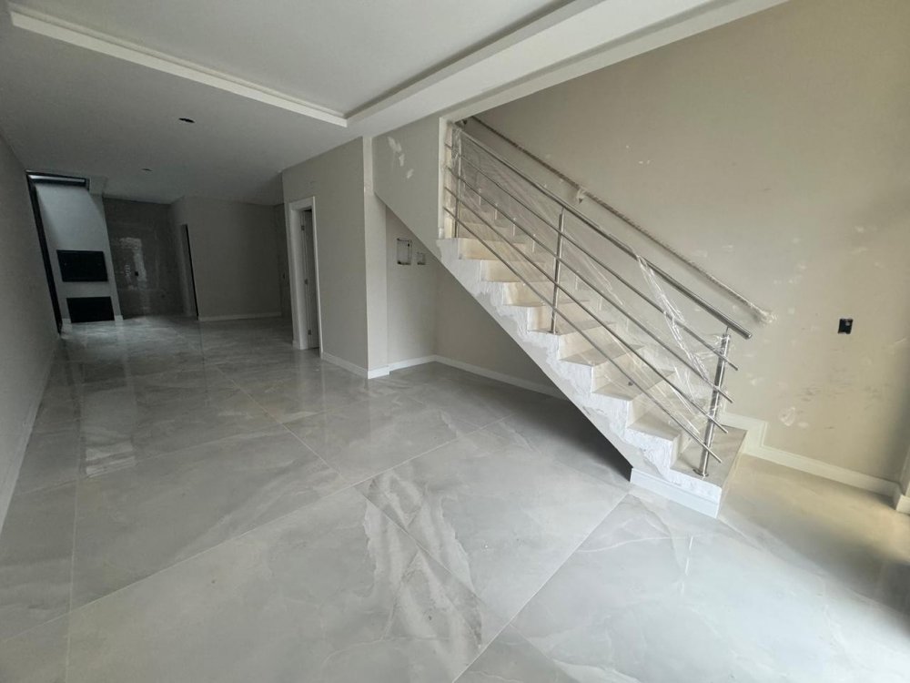 Sobrado - Venda - Rio Pequeno - Camboriú - SC